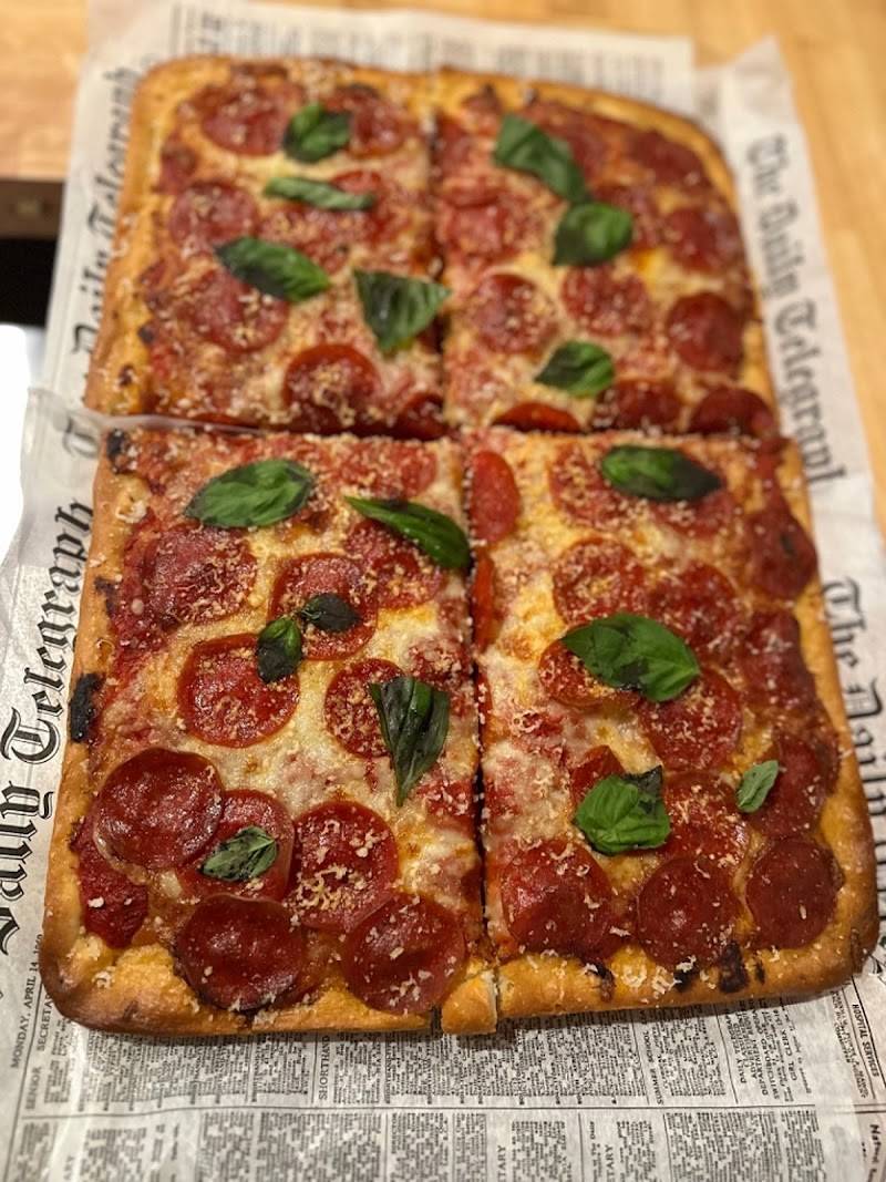 Leona's Pizzeria - Irving Park