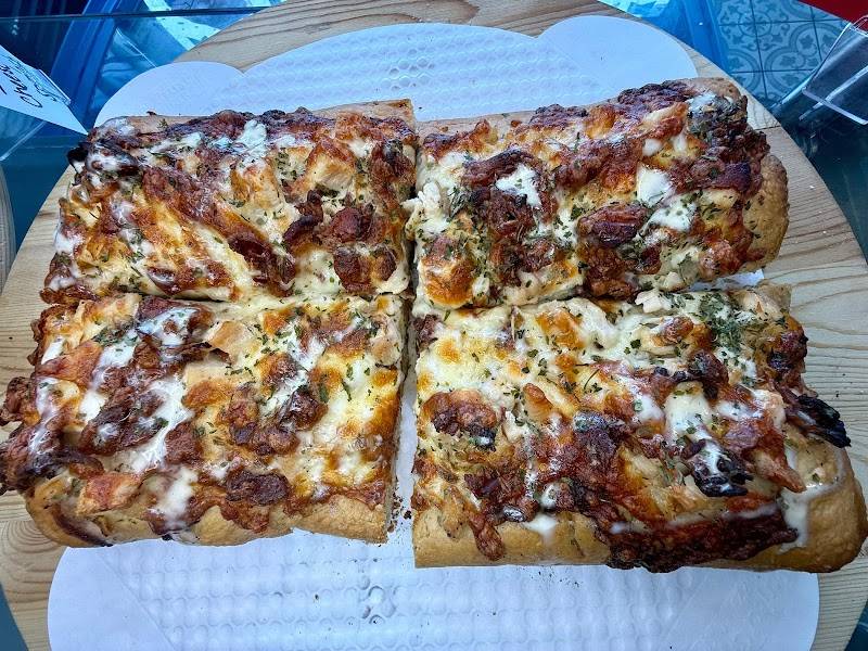 Leona's Pizzeria - Irving Park